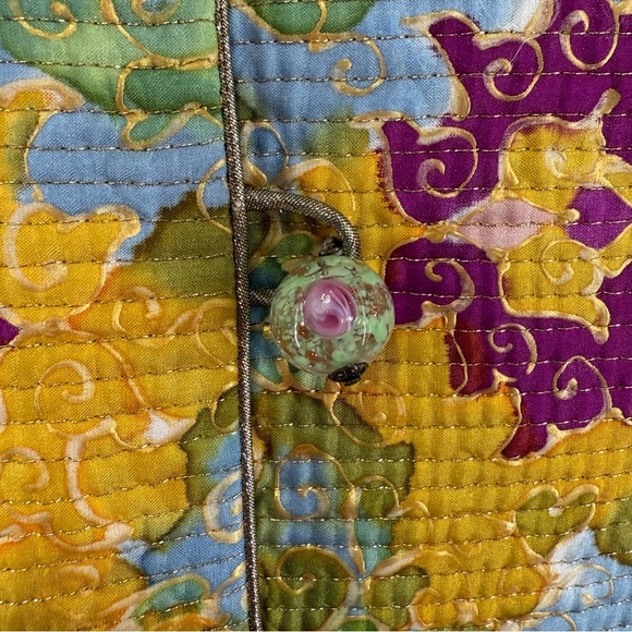 Mary McFadden Couture Silk Quilted Floral Jacket w/ Glass Bead Buttons – Size 10 - Picture 10 of 16